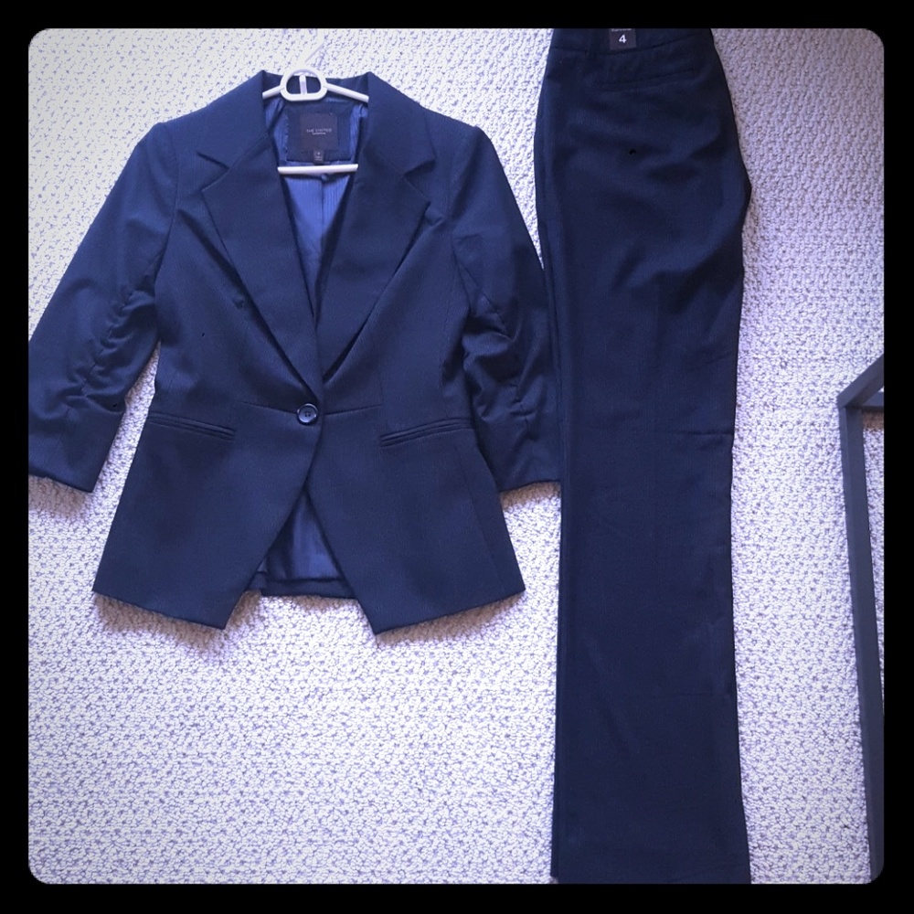 Beautiful never been worn navy blue suit